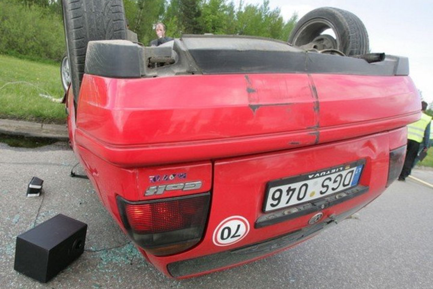 Labai dažnai senais ir pigiais automobiliais žmonės nėra linkę rūpintis ir jais važiuojama tol, kol jie važiuoja. Tuomet pirkėjas rizikuoja įsigyti techniškai netvarkingą, taigi ir pavojingą transporto priemonę