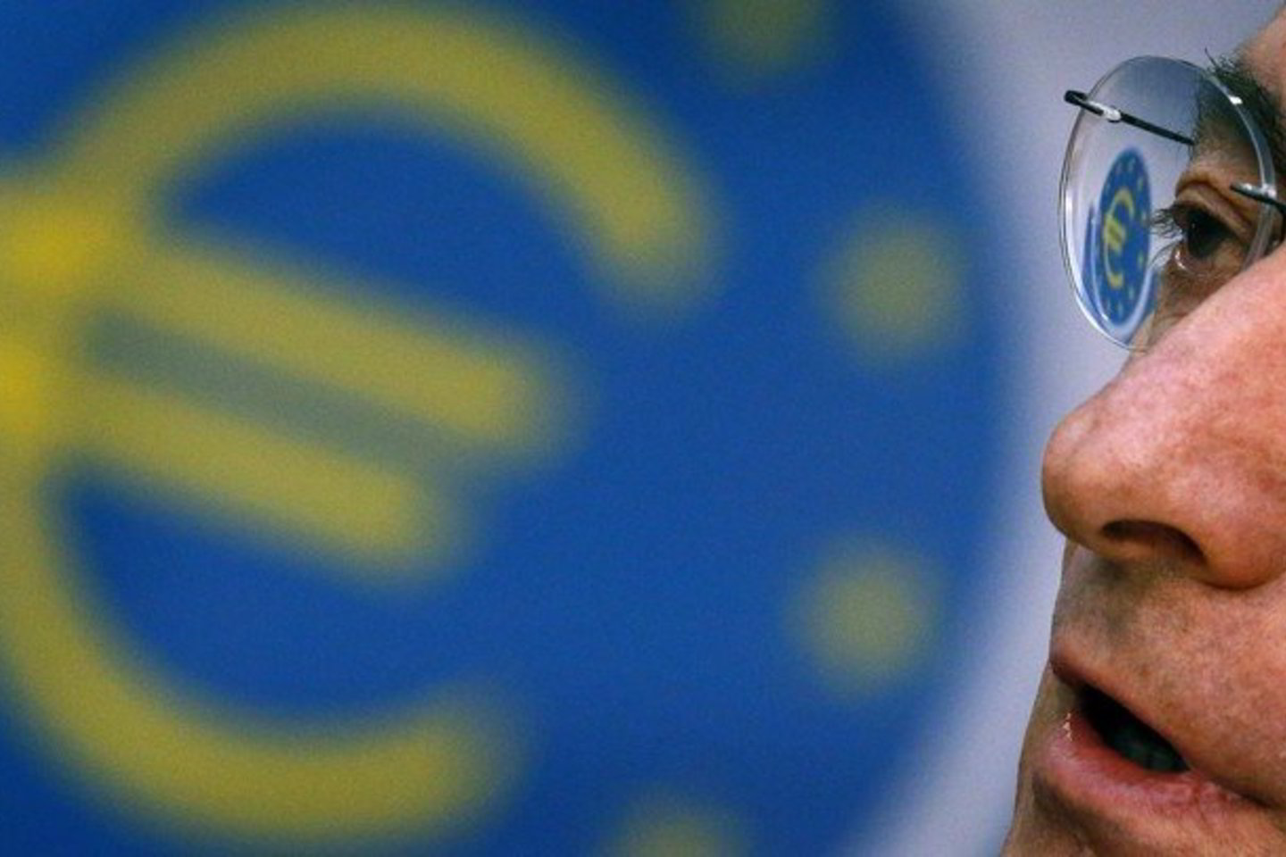 Euro kursas šoktelėjo iki 1,3244 JAV dolerio, aukščiausio lygio nuo gegužės 1 dienos.