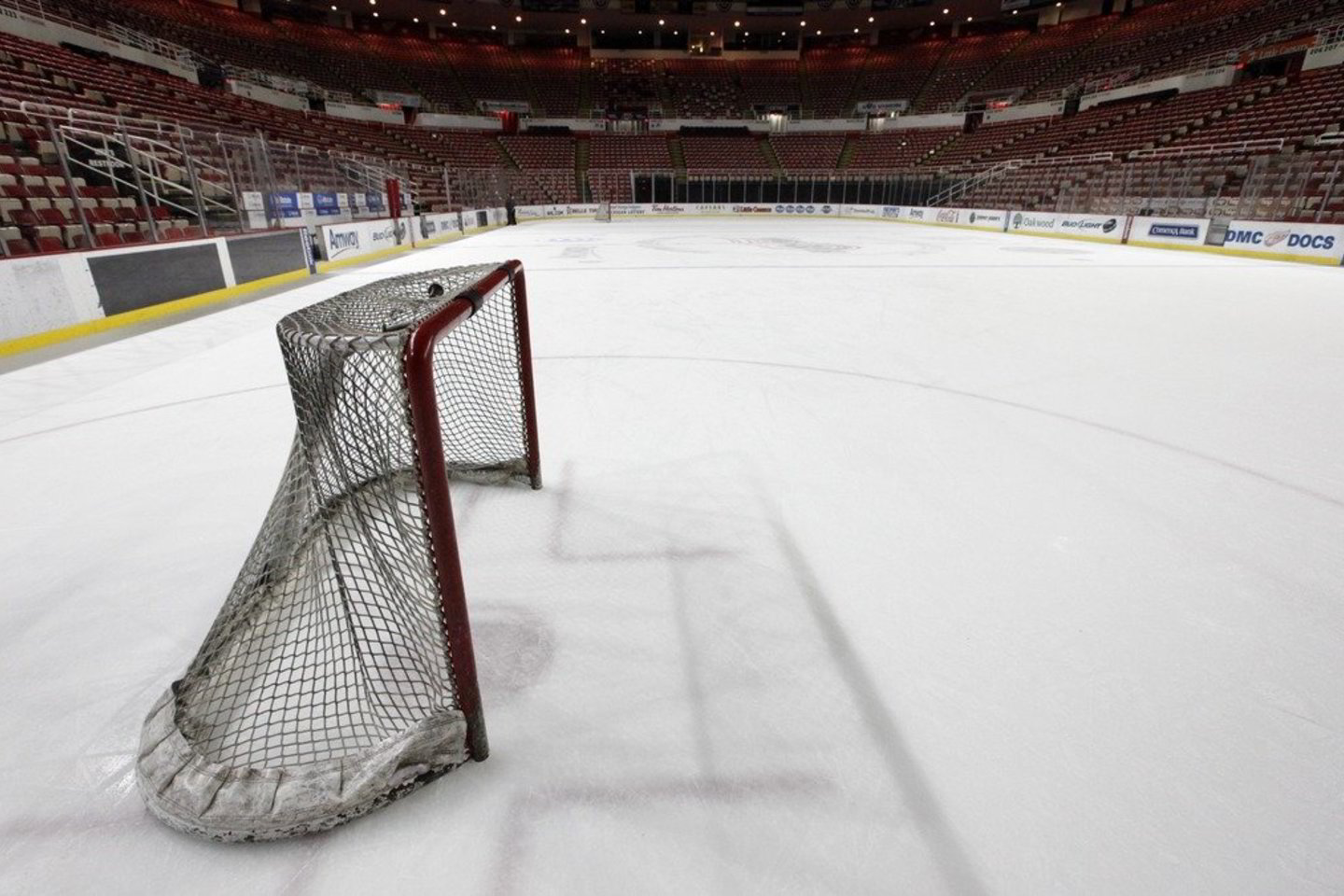 Dėl nepasirašytos kolektyvinės sutarties tarp NHL ir žaidėjų profsąjungos atšauktos jau 625 reguliariojo sezono rungtynės.<br>AP
