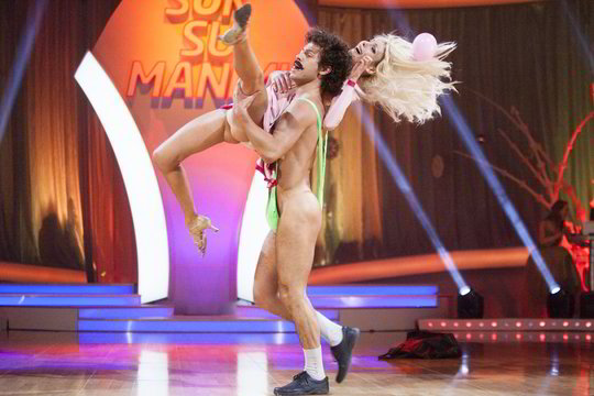 D. Meškauskas apsivilko Borato kostiumą ir pademonstravo apnuogintą užpakalį