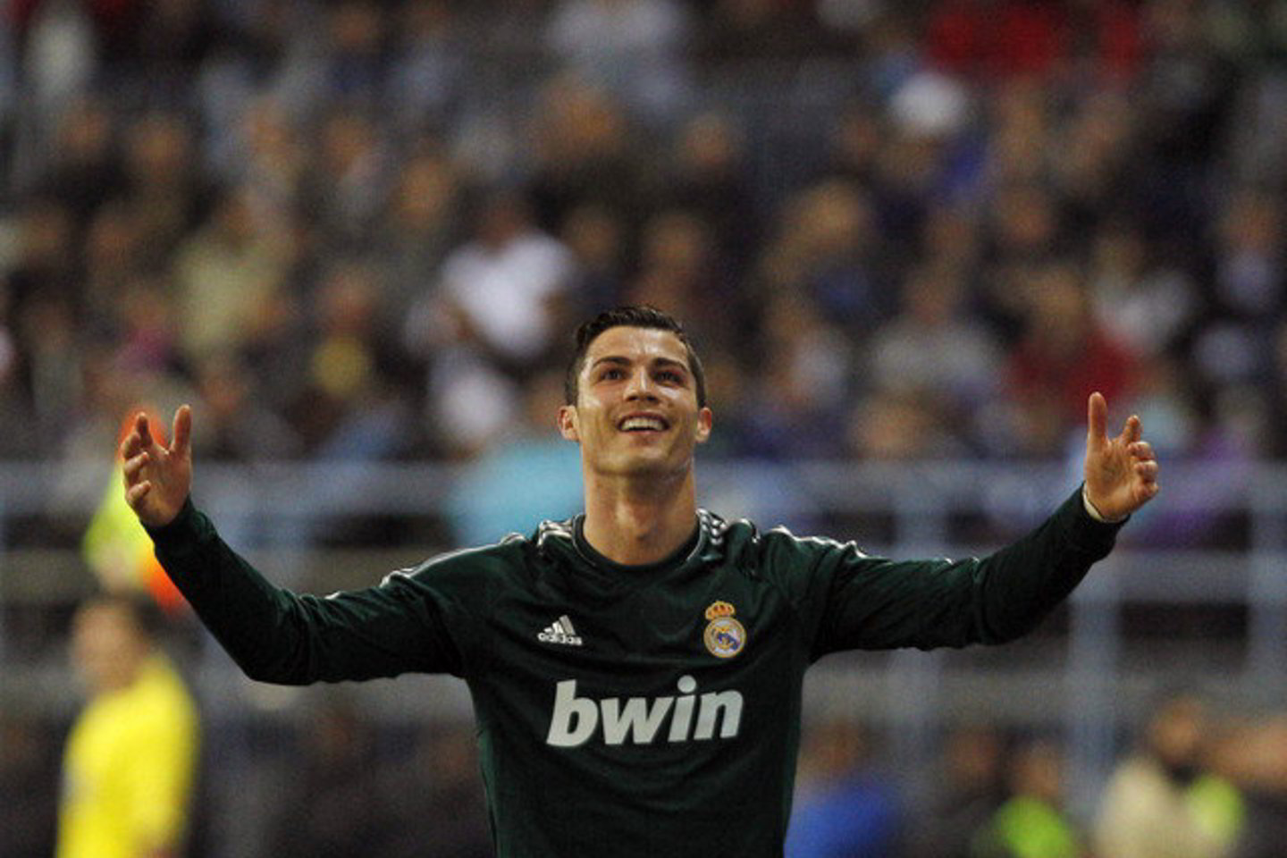C. Ronaldo nenori pratęsti sutarties su "Real".