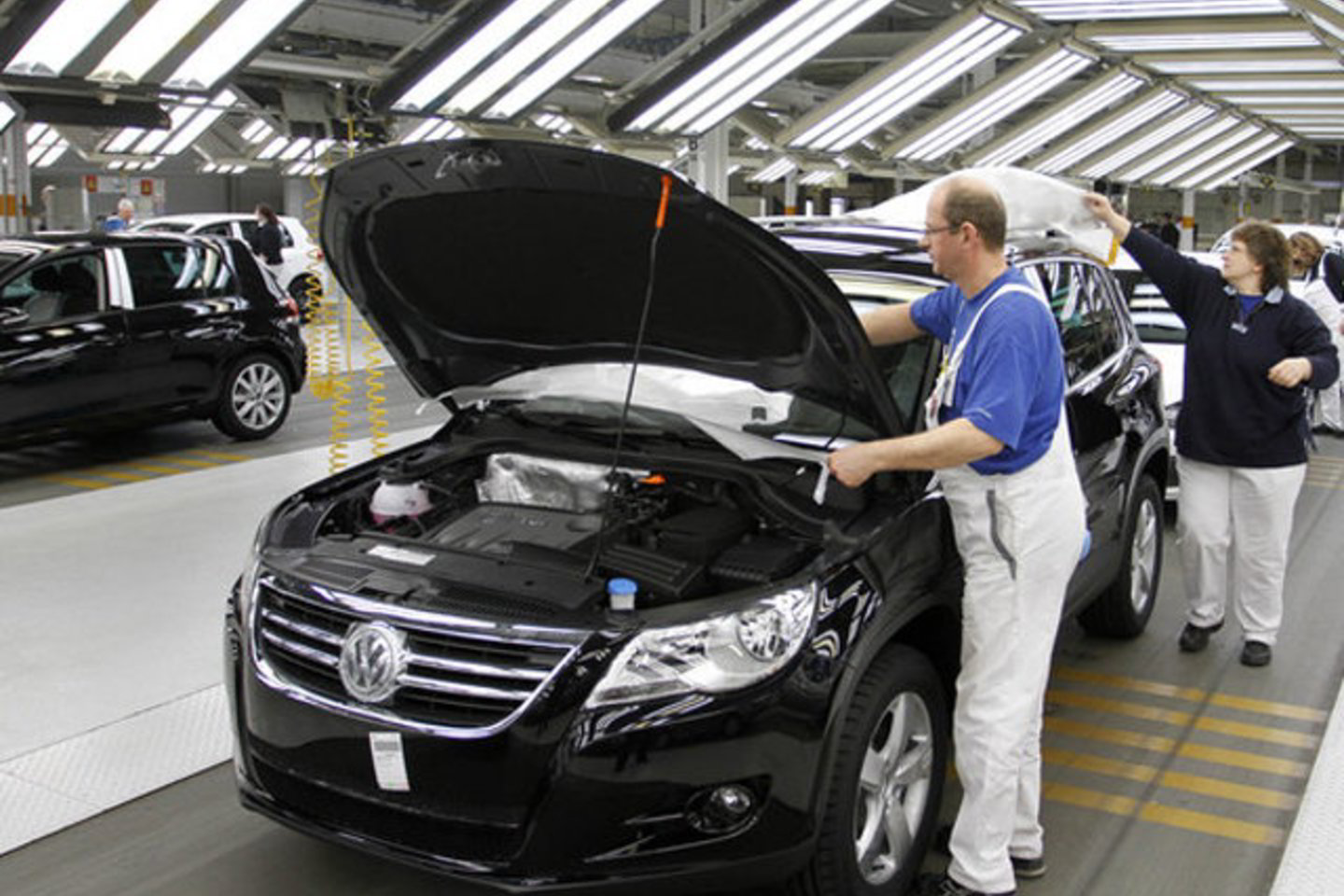 Praėjusį mėnesį šalies naujų automobilių rinkoje toliau vyravo „Volkswagen“ markė.