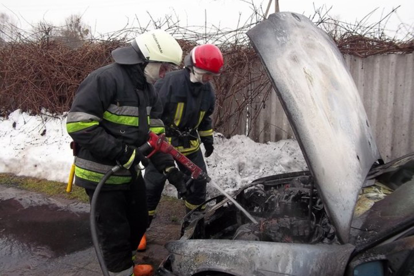 Ugniagesiai atvyko greitai, tačiau ugnis jau buvo pridariusi didelių nuostolių.