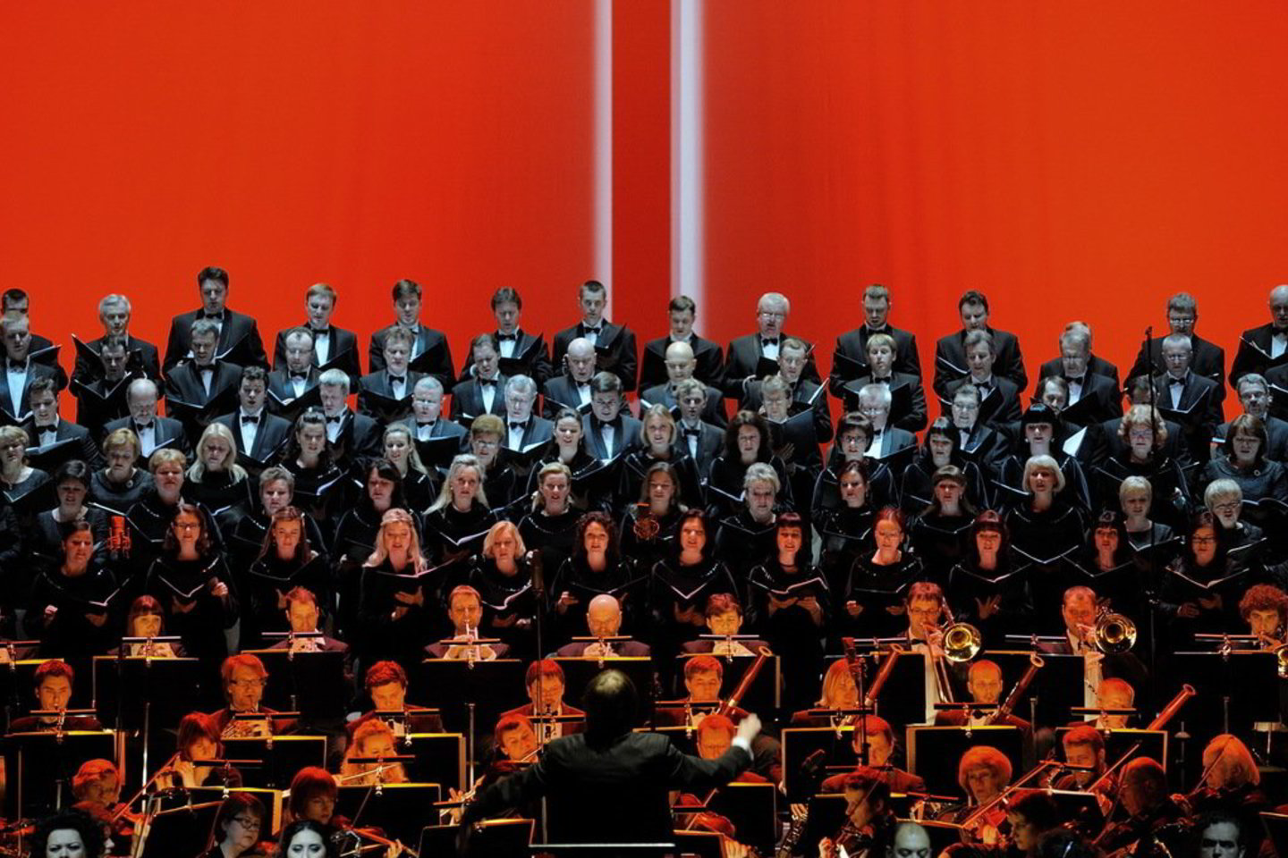 A. Dvoržako „Requiem“ sudaro 13 dalių, kurios savo ruožtu grupuojamos į dvi didesnes padalas.