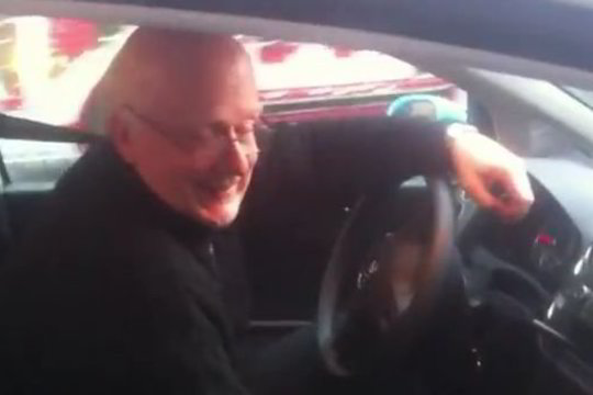 Vilnietis sugėdino KET ir taksi taisykles pažeidžiantį vairuotoją