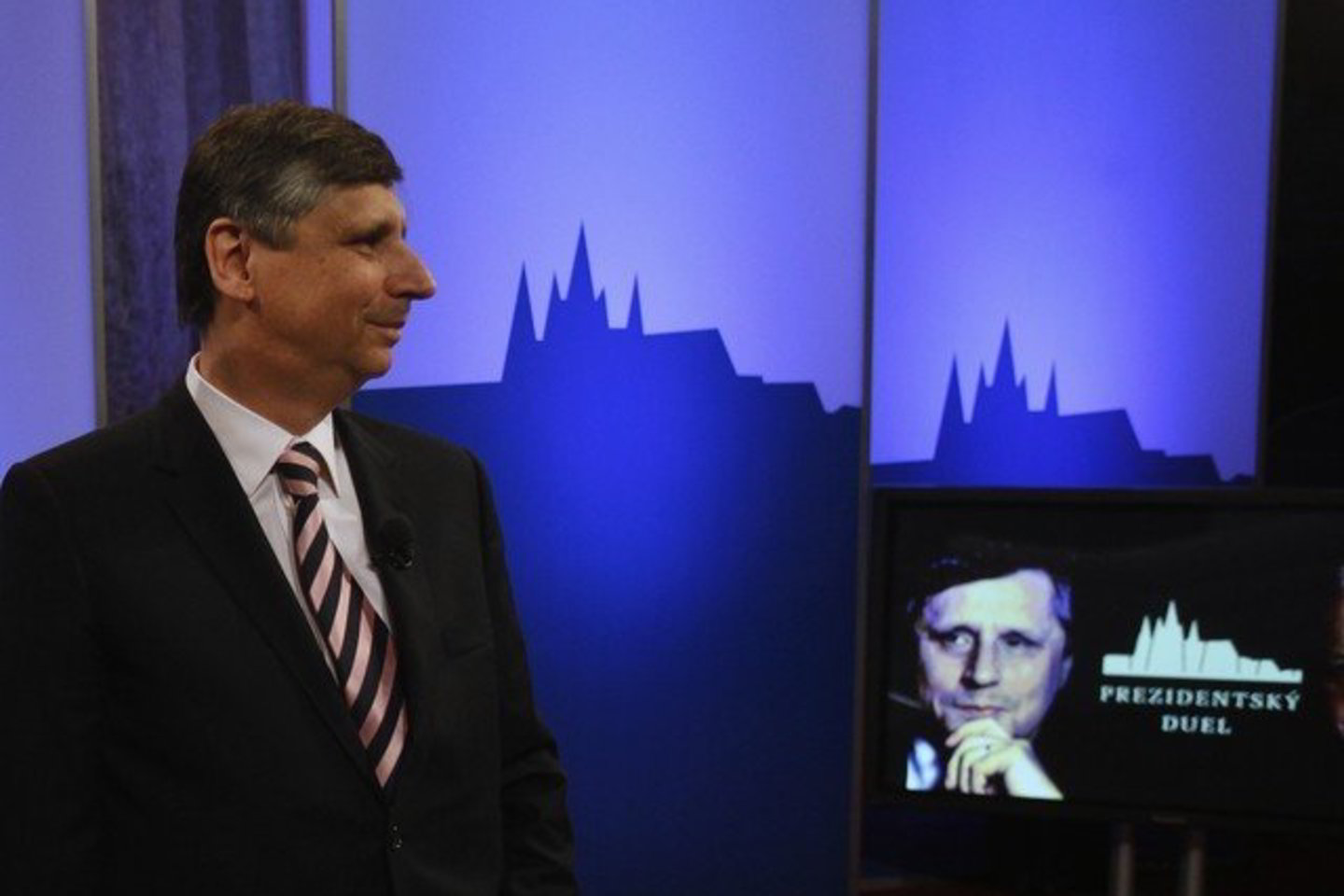 Artėjančių rinkimų favoritu laikomas centro dešiniųjų pažiūrų politikas J. Fischeris.