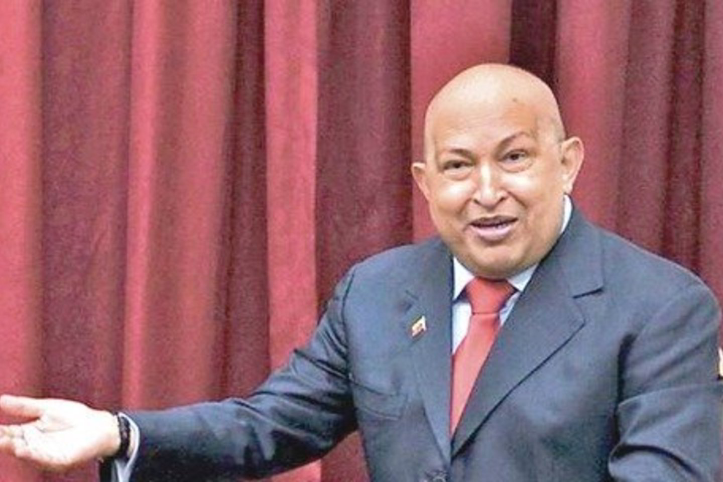 Ne sykį dėl vėžio operuotas H.Chavezas po paskutinės operacijos gali taip ir neatsigauti, todėl Venesueloje jau ruošiamasi valdžios pasikeitimui.