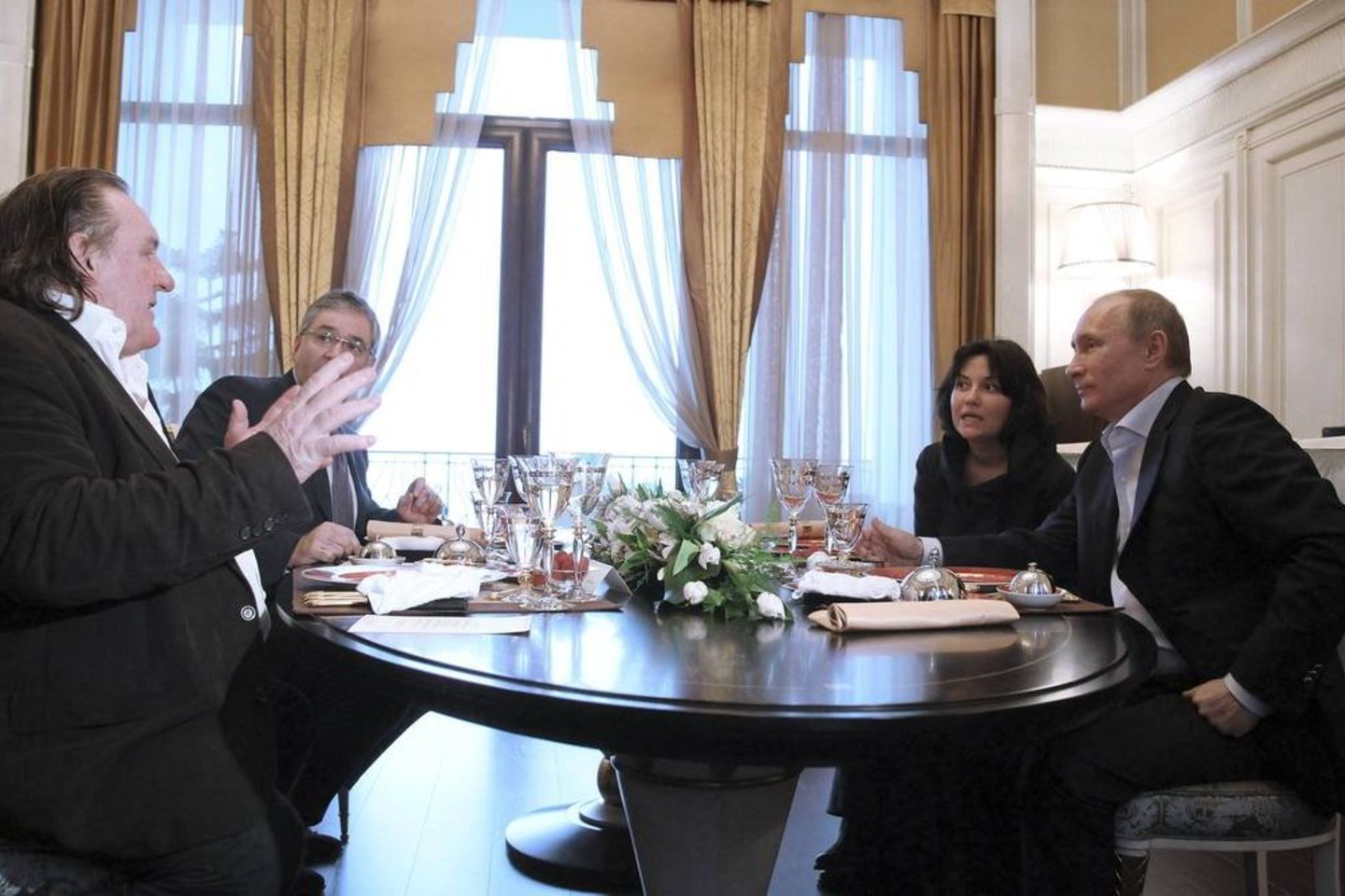 V. Putinas suteikė 64-erių aktoriui G. Depardieu Rusijos pilietybę.