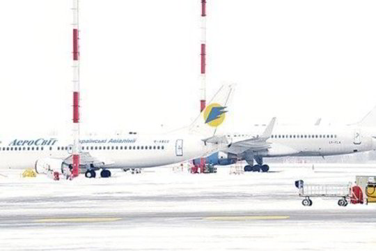 Ukrainos skrydžių bendrovė „Aerosvit” skaudžiai krito po galingos plėtros