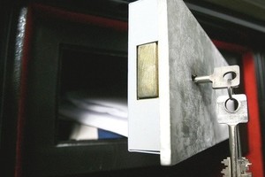 Sukčiai telefonu išvilioja ir valstybės pinigus