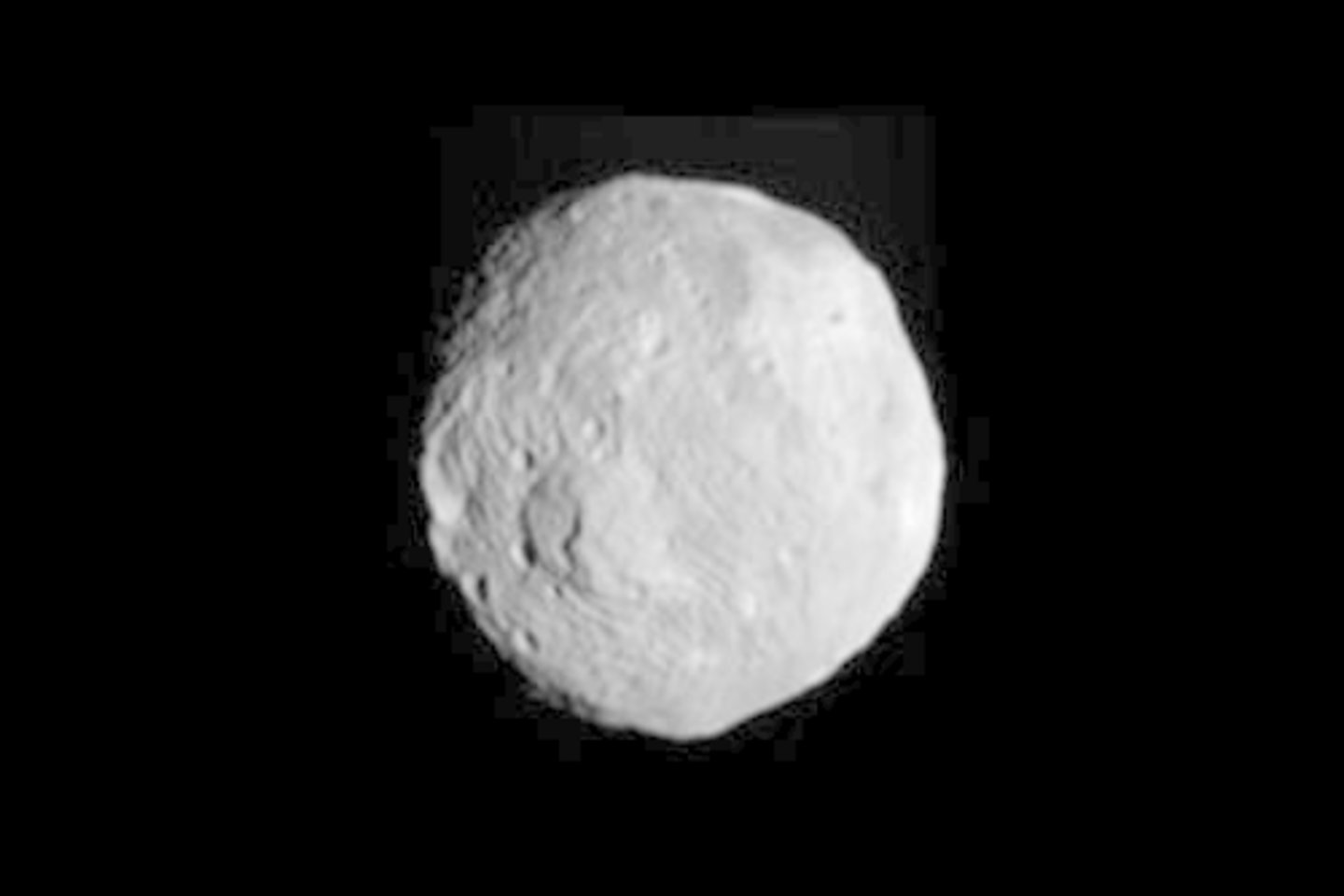 Asteroidas greičiausiai į dirbtinus palydovus ir į tarptautinę kosminę stotį nepataikys.