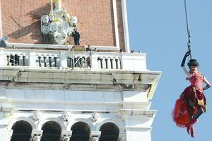 Venecijos karnavalas vietiniams padeda užsimiršti