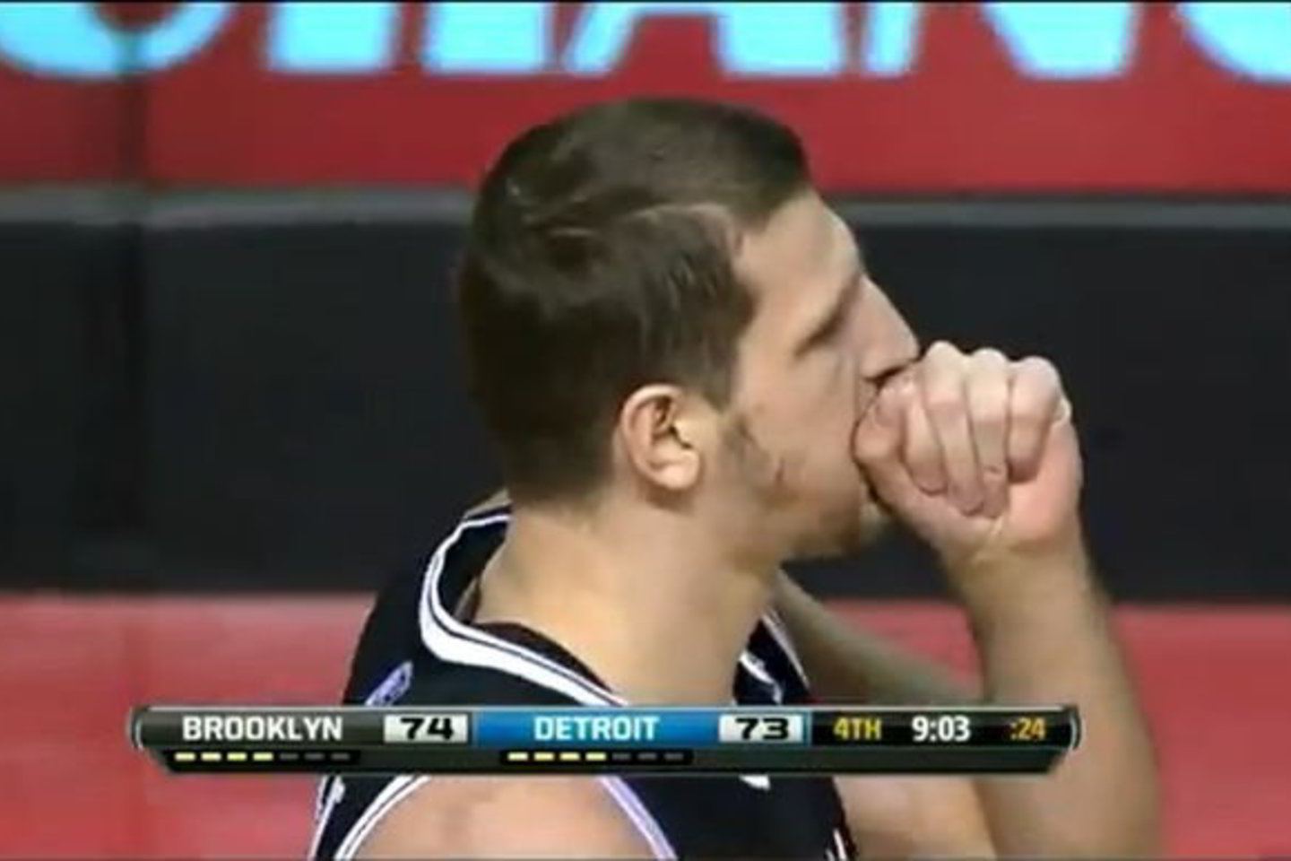 M. Teletovičius supykdė „Nets“ trenerį ir prajuokino „Pistons“ sirgalius.