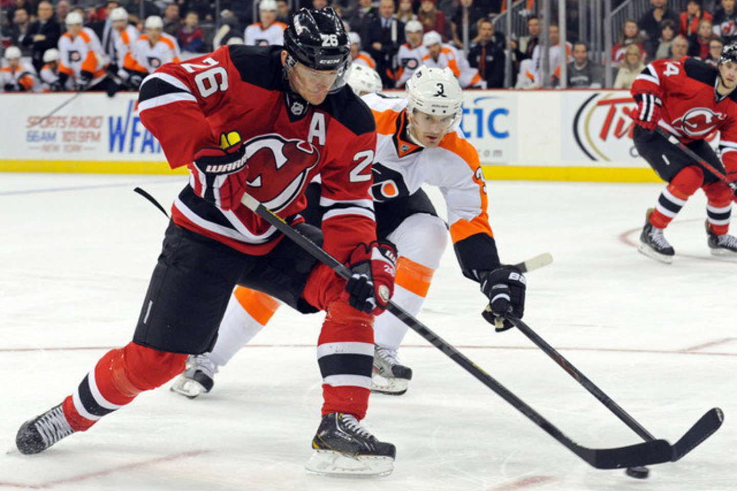 „Devils“ - „Flyers“.