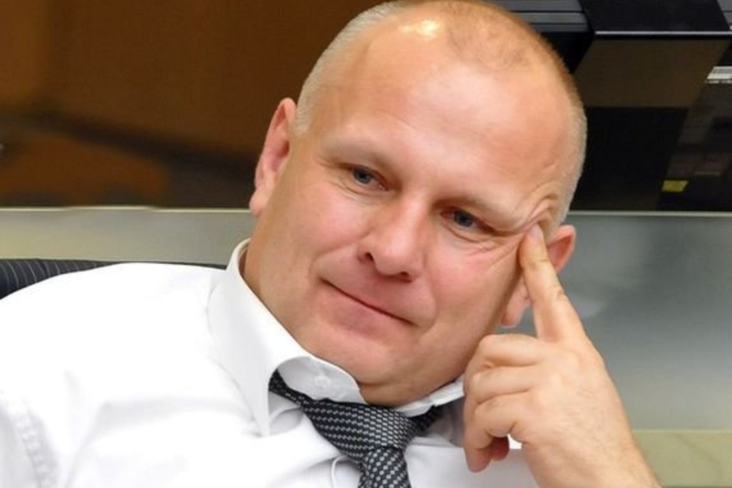 R. Ačas su partijos pirmininku Rolandu Paksu konfliktuoja jau seniai.
