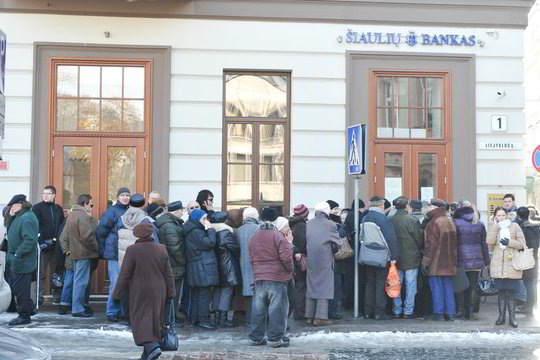 Kas skatino žmones iš „Snoro“ išvaduotas santaupas nešti į Ūkio banką?