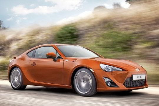 Estijos žiedinių lenktynių trasai suteikė tris naujutėlaičius „Toyota GT86“