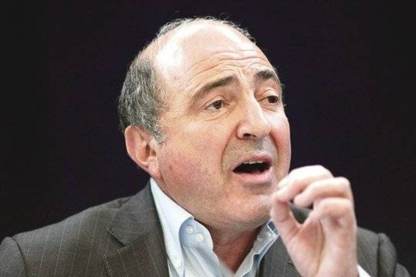 Prezidento spaudos sekretorius žurnalistams papasakojo, kad prieš kurį laiką B. Berezovskis perdavė V. Putinui asmeniškai jo rašytą laišką.