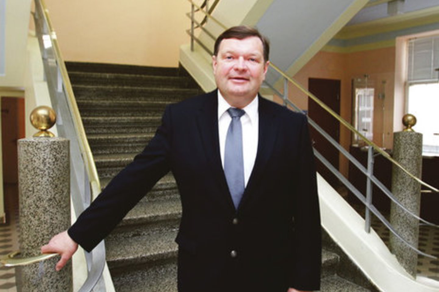 LSMU vidurinės mokyklos direktorius A.Bučnys mano, kad tėvai geriau turėtų mokėti mokyklai, o ne korepetitoriams.