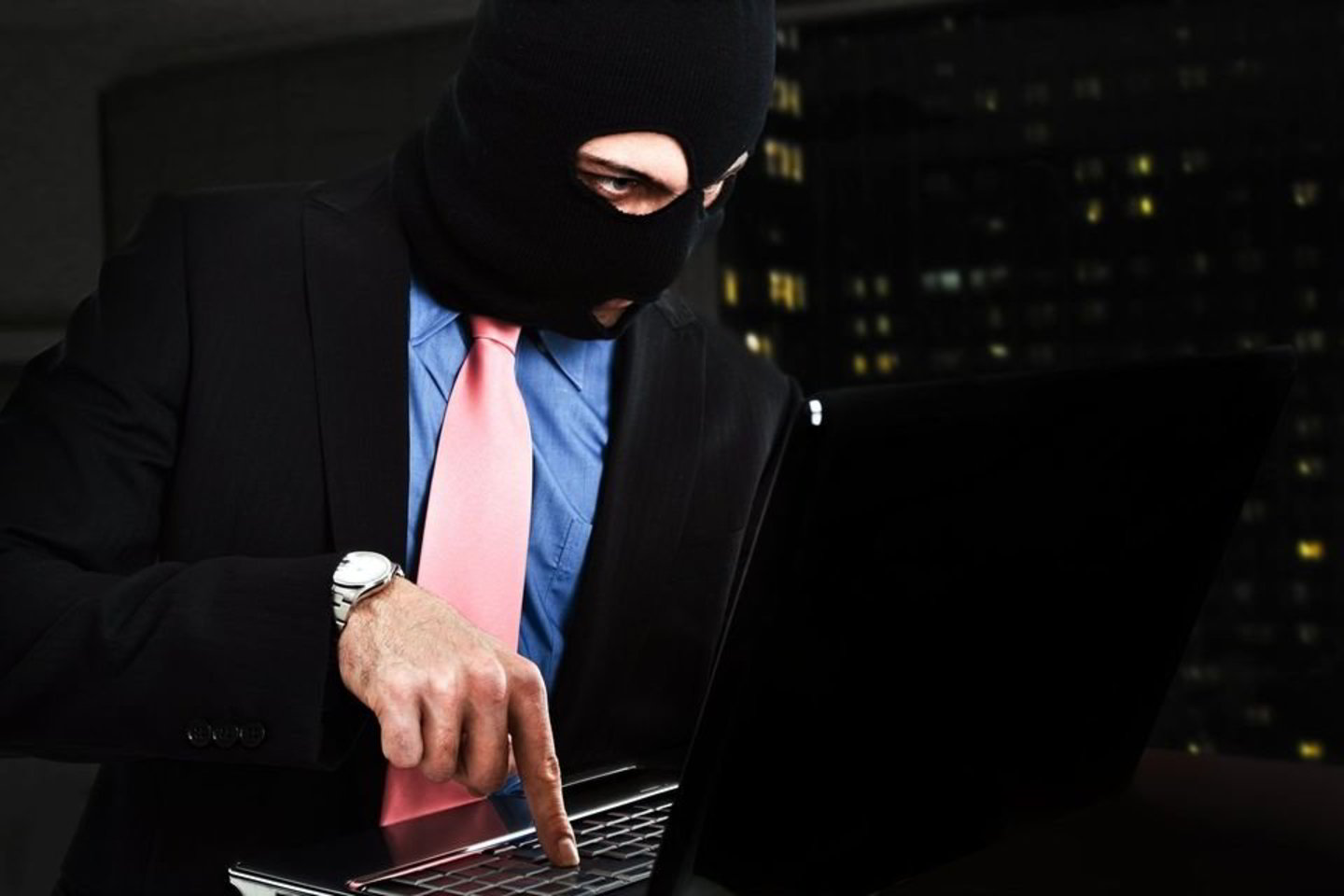Su aktyvistų grupe „Anonymous“ siejami įsilaužėliai smogė įvairioms interneto svetainėms.