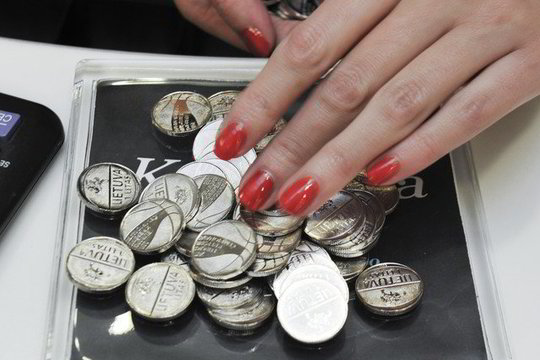 „Lietuva tiesiogiai“: tinginiaujantiems pašalpų gavėjams baigsis katino dienos