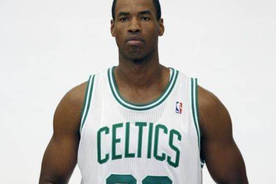 Apie savo homoseksualumą pranešusiam NBA žaidėjui J. Collinsui - B. Obamos sveikinimas