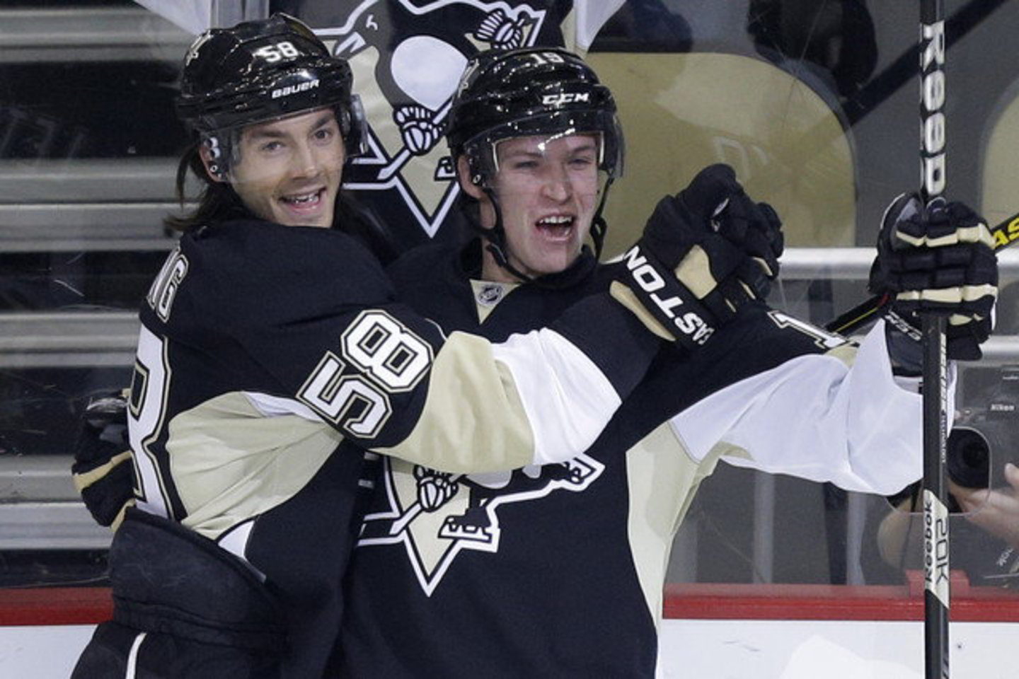 „Penguins“ ledo ritulininkai sutriuškino varžovus.
