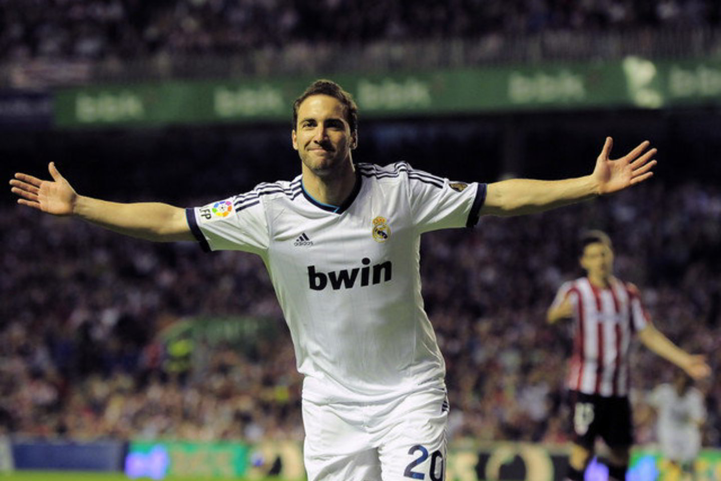 G. Higuainas „Real“ marškinėlius vilki nuo 2007-ųjų.