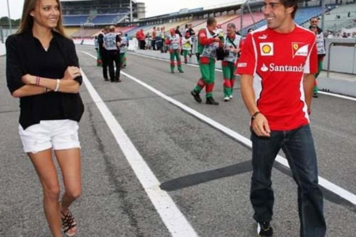 „Ferrari“ lenktynininkas F. Alonso pastaruoju metu draugauja su modeliu iš Rusijos D. Kapustina.