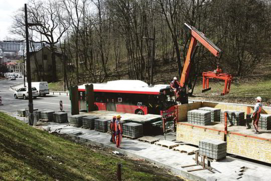 Kaune ir troleibusams teks ropštis į statų kalną