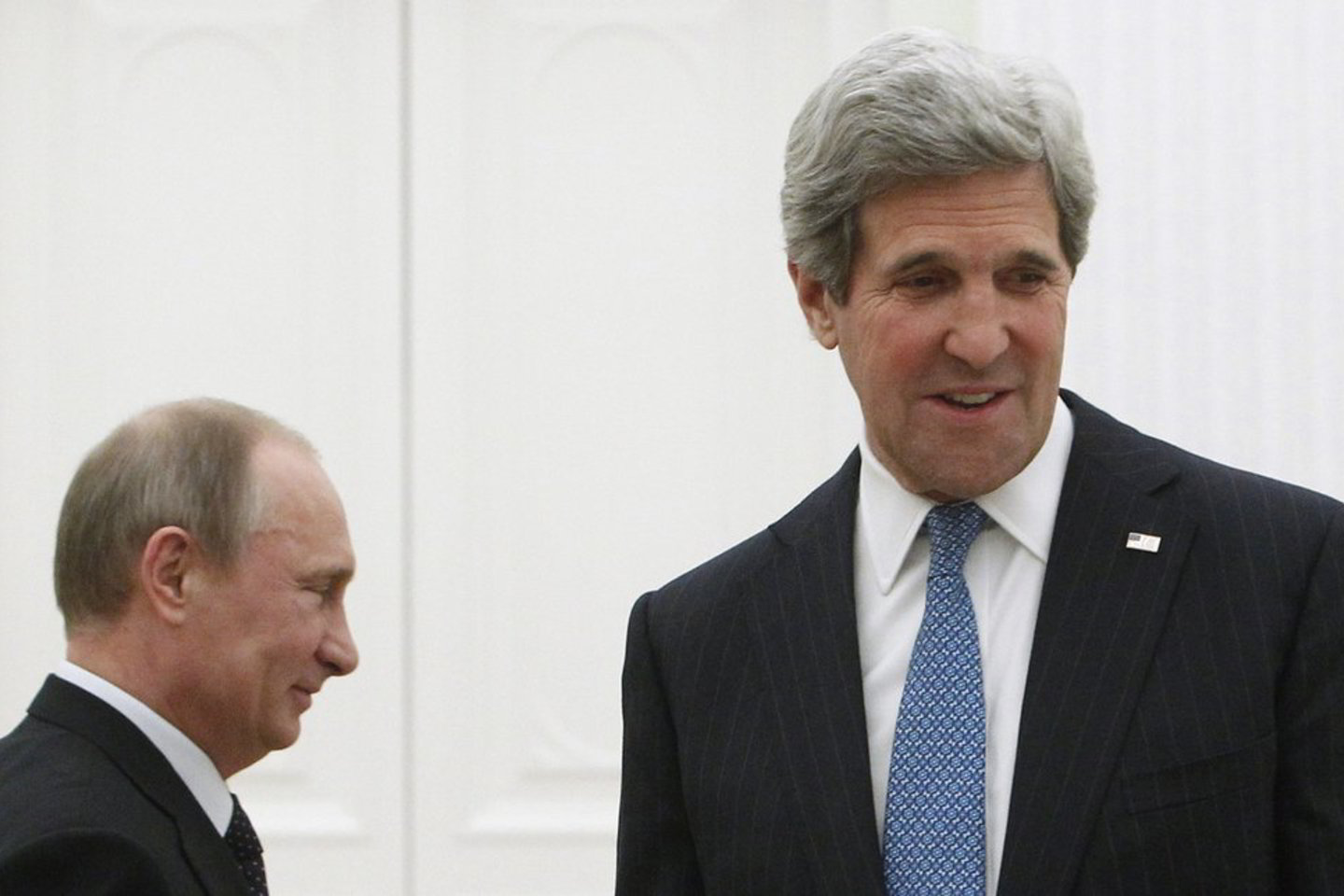 J. Kerry dar pažymėjo, kad JAV prezidentas B. Obama yra įsitikinęs, jog Rusija ir JAV gali „reikšmingai“ bendradarbiauti tokiais klausimais kaip Šiaurės Korėja, Iranas.