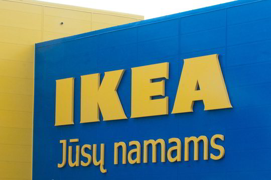 Dirbti „Ikea“ prekybos centre Vilniuje veržiasi tūkstančiai