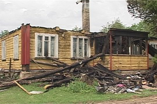 Jauną uteniškių šeimą žaibas pavertė benamiais