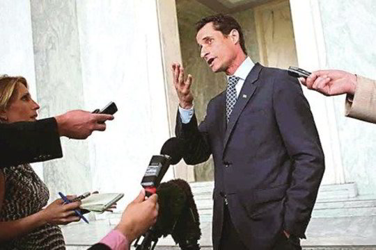 Po sekso skandalo JAV politikos žvaigždė vėl į kovą