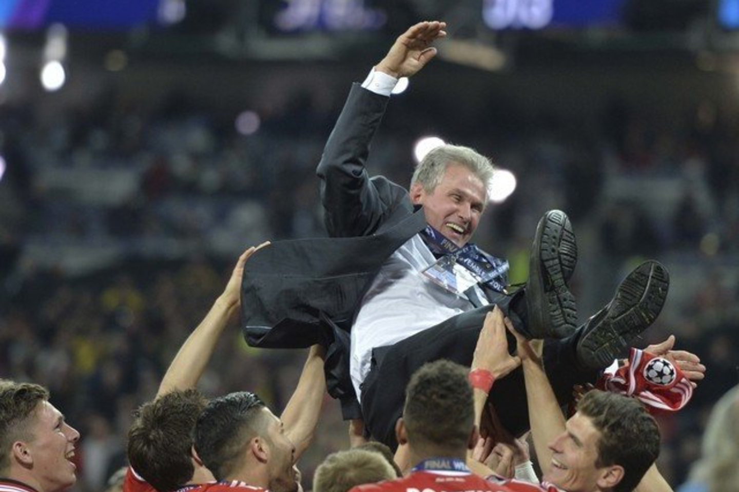 Čempionų lygoje su „Bayern“ triumfavęs J. Heynckesas kol kas nėra linkęs atskleisti, kur tęs karjerą.<br>AP archyvo nuotrauka