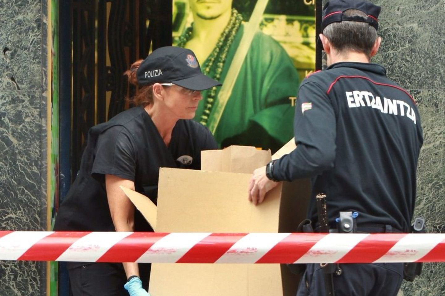 Ispanijos policija bando nustatyti, ar Rytų kovų instruktoriaus treniruočių salėje rasti kaulai priklauso žmogžudysčių aukoms.