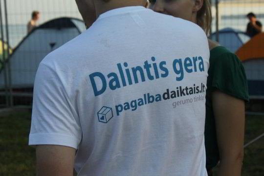 Daiktus nepasiturintiems aktyviausiai dovanojo studentai