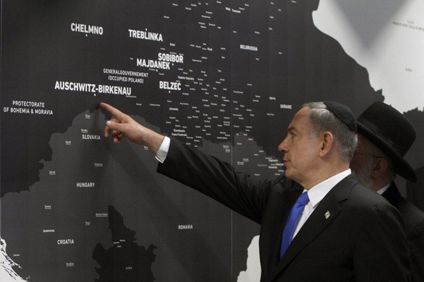 Trečiadienį B.Netanyahu apkaltino Teheraną kito Holokausto planavimu ir, siekiu sunaikinti Izraelį, todėl Iranas kuria branduolinį ginklą.