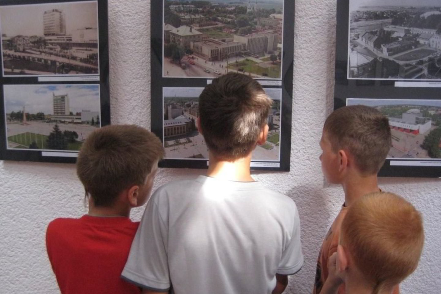 Palyginti senosios ir dabartinės Marijampolės vaizdus buvo įdomu ir jauniausiems parodos lankytojams
