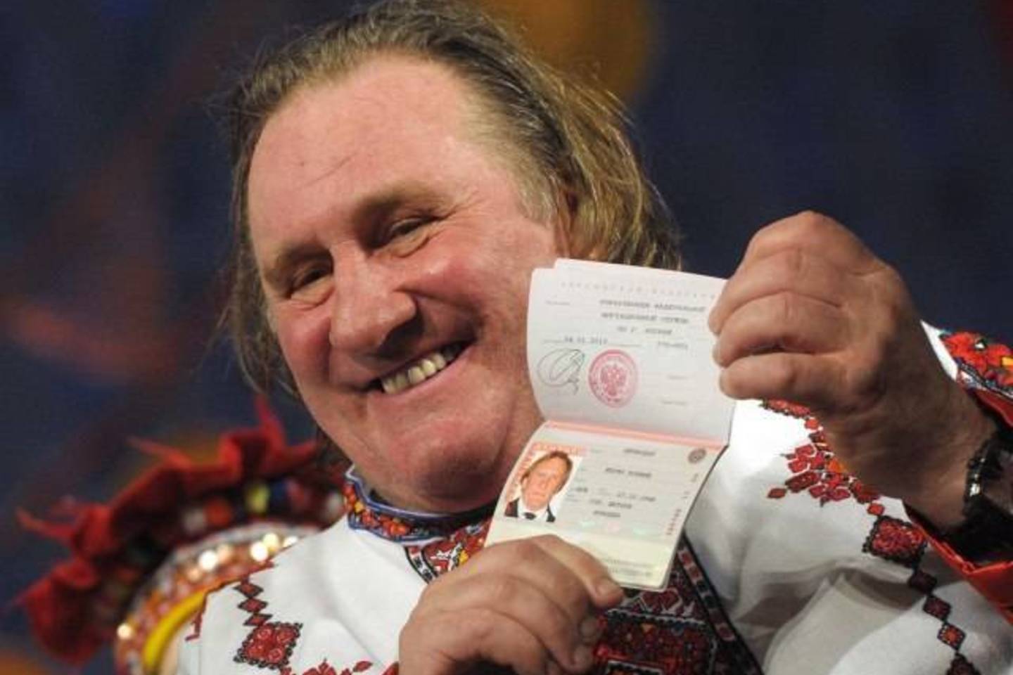 Aktorius Gerard'as Depardieu džiaugiasi gavęs Rusijos pasą.