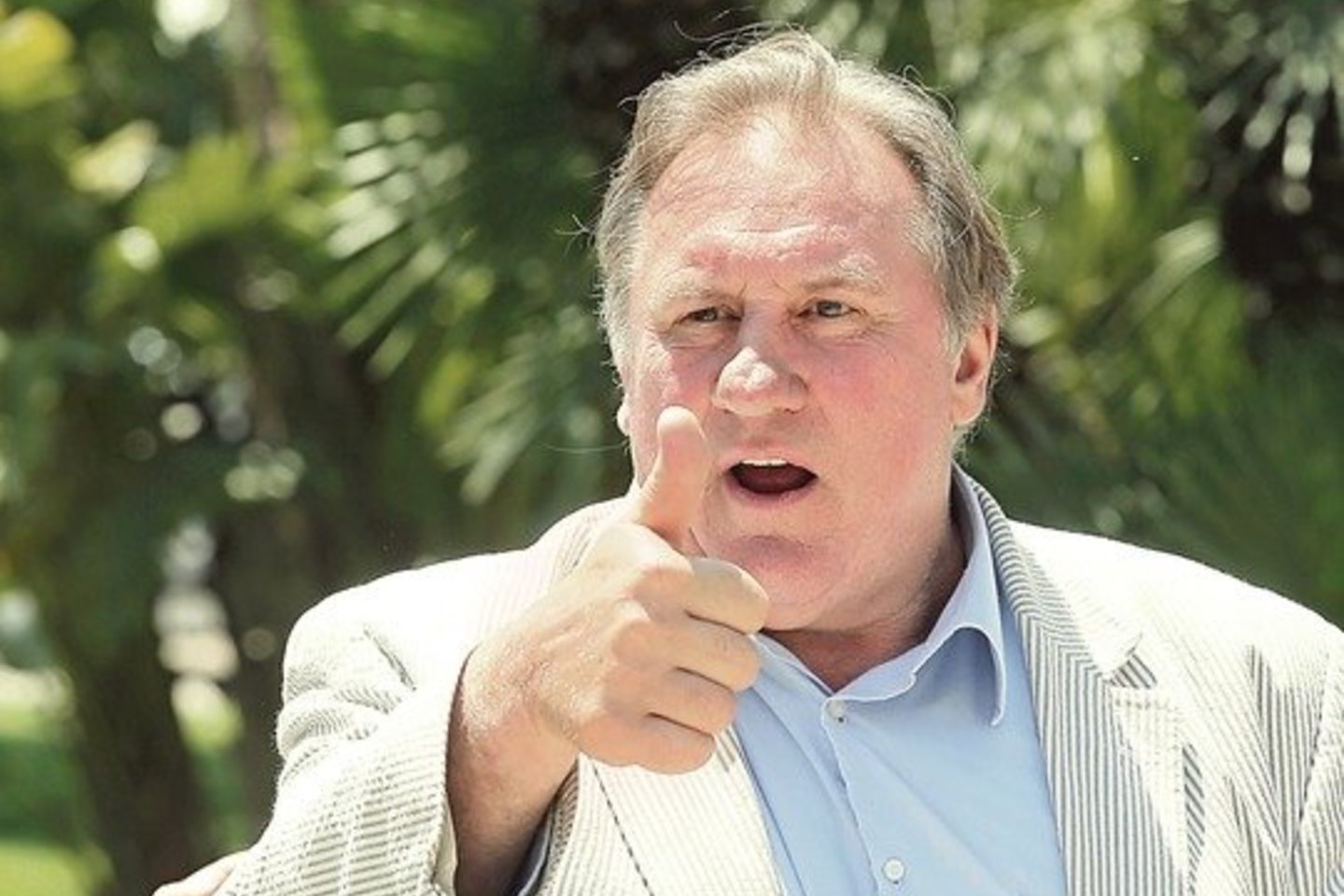 Anot G. Depardieu, Rusijoje nėra problemų dėl teisėsaugos ir cenzūros.