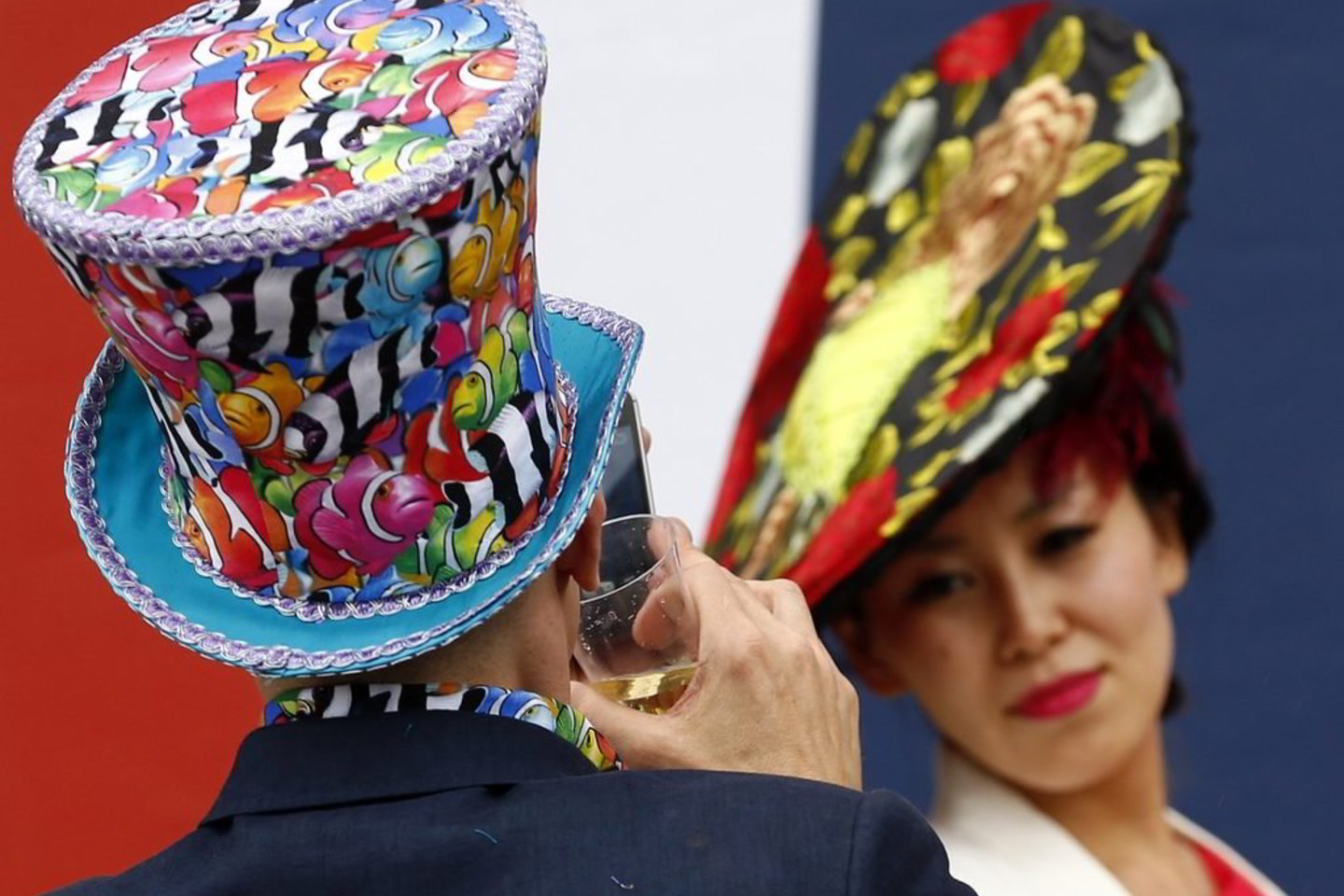 Per „Royal Ascot“ žirgų lenktynes vyrams privaloma nešioti cilindrą. Kas sakė, kad jis turi būti juodas?