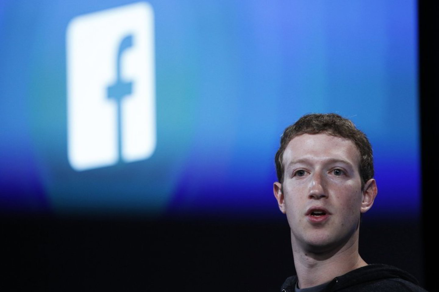„Facebook“ - ne vienintelis socialinis tinklas, kurį pamėgo paaugliai.