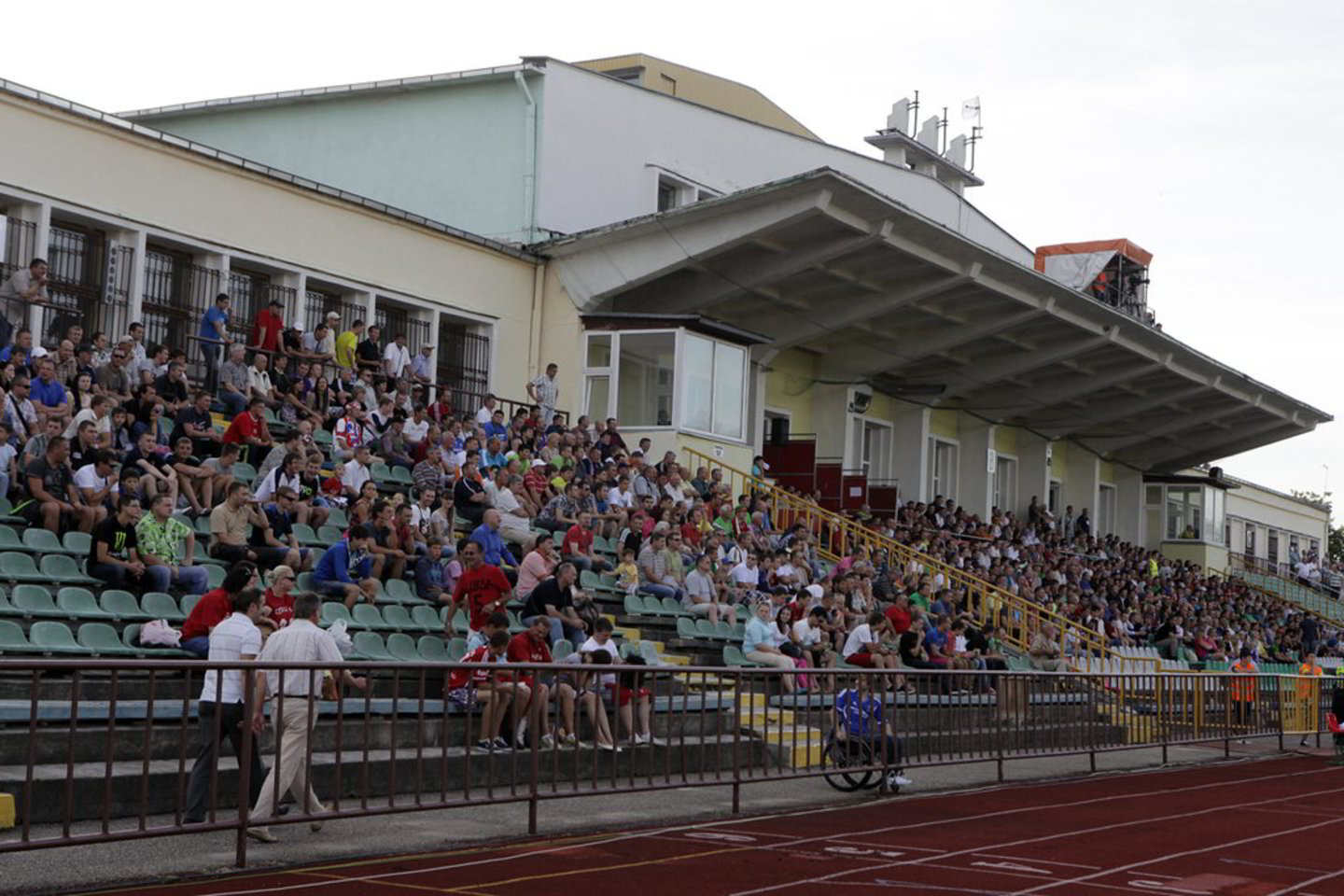 „Aukštaitijos“ stadionas neatitinka griežtėjančių UEFA reikalavimų.