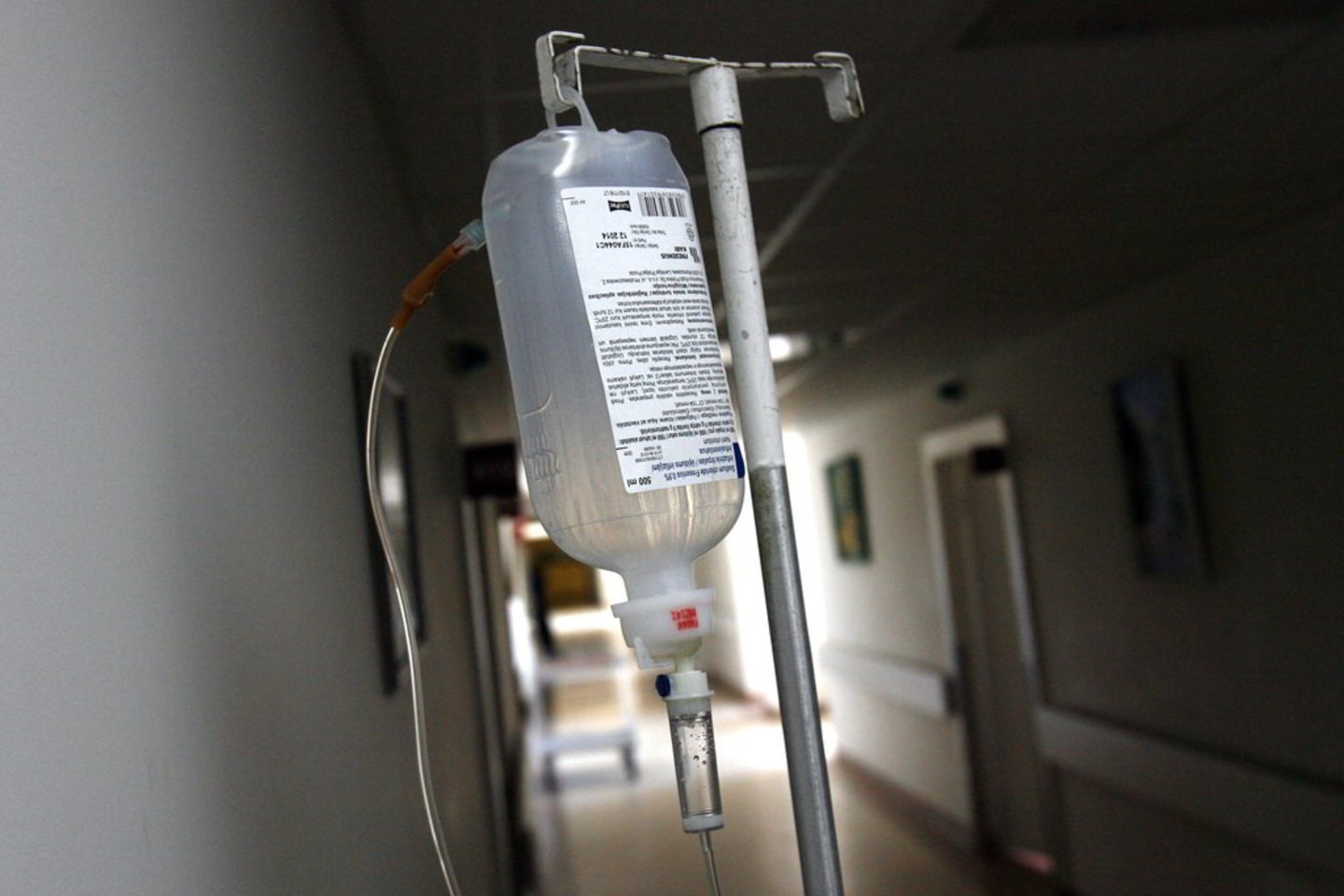 Į Telšių ligoninę greitosios medikų nugabentas nukentėjusysis buvo išsyk operuotas, o po poros dienų išgabentas gydyti į uostamiesčio kliniką.