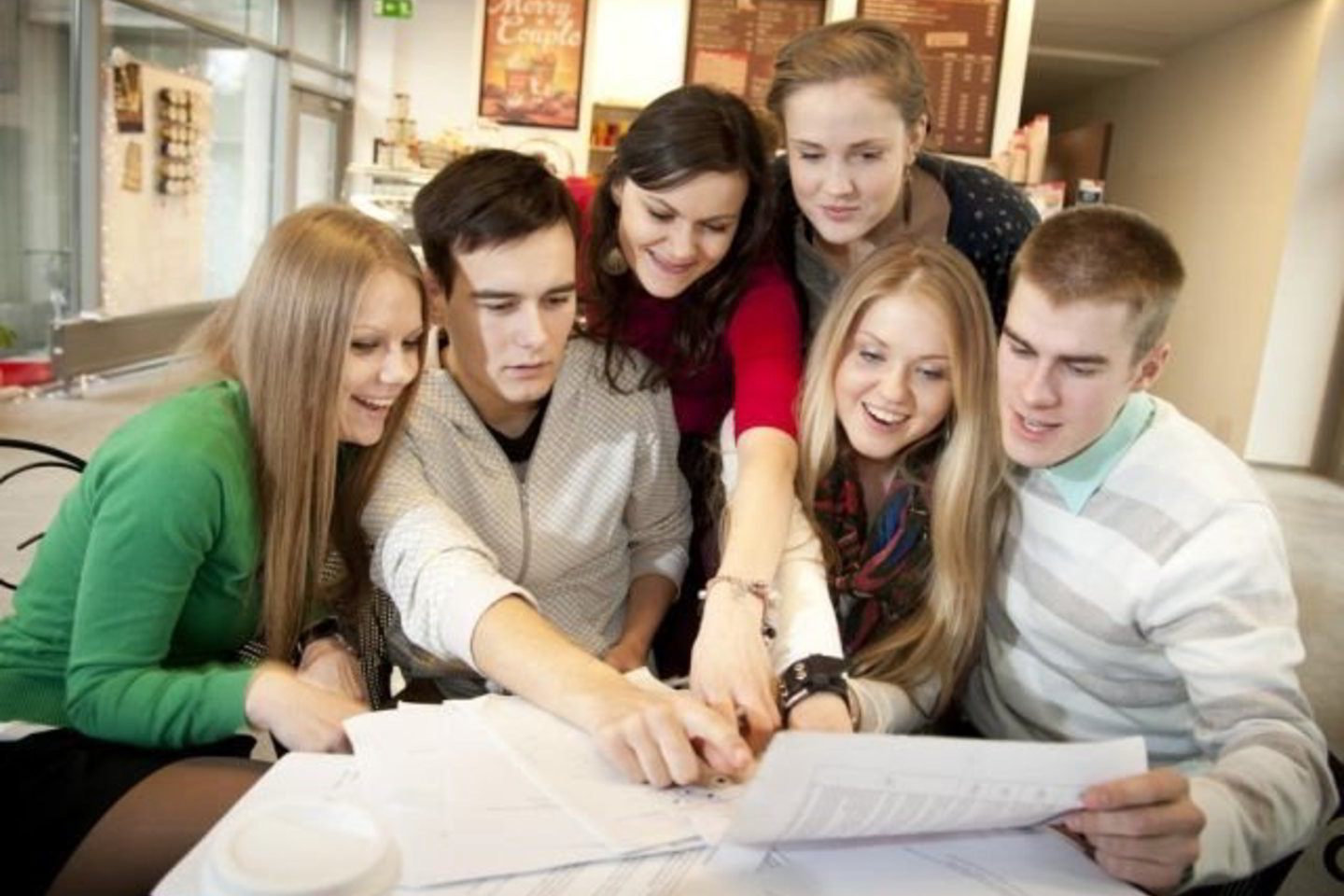 Laisvųjų menų universitete studentai gali ne tik toliau ieškoti savęs, lavinti kritinį mąstymą ir kūrybingumą, bet kartu ir iš arti susipažinti su iki tol egzotiškomis arba menkai pažintomis kultūromis.