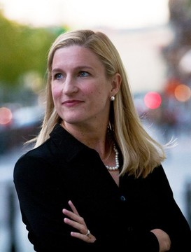 Teisę ekranizuoti Holivudo geidžiamą knygą „Tarp pilkų debesų“ įsigijo Lietuvos ir Amerikos kūrėjai