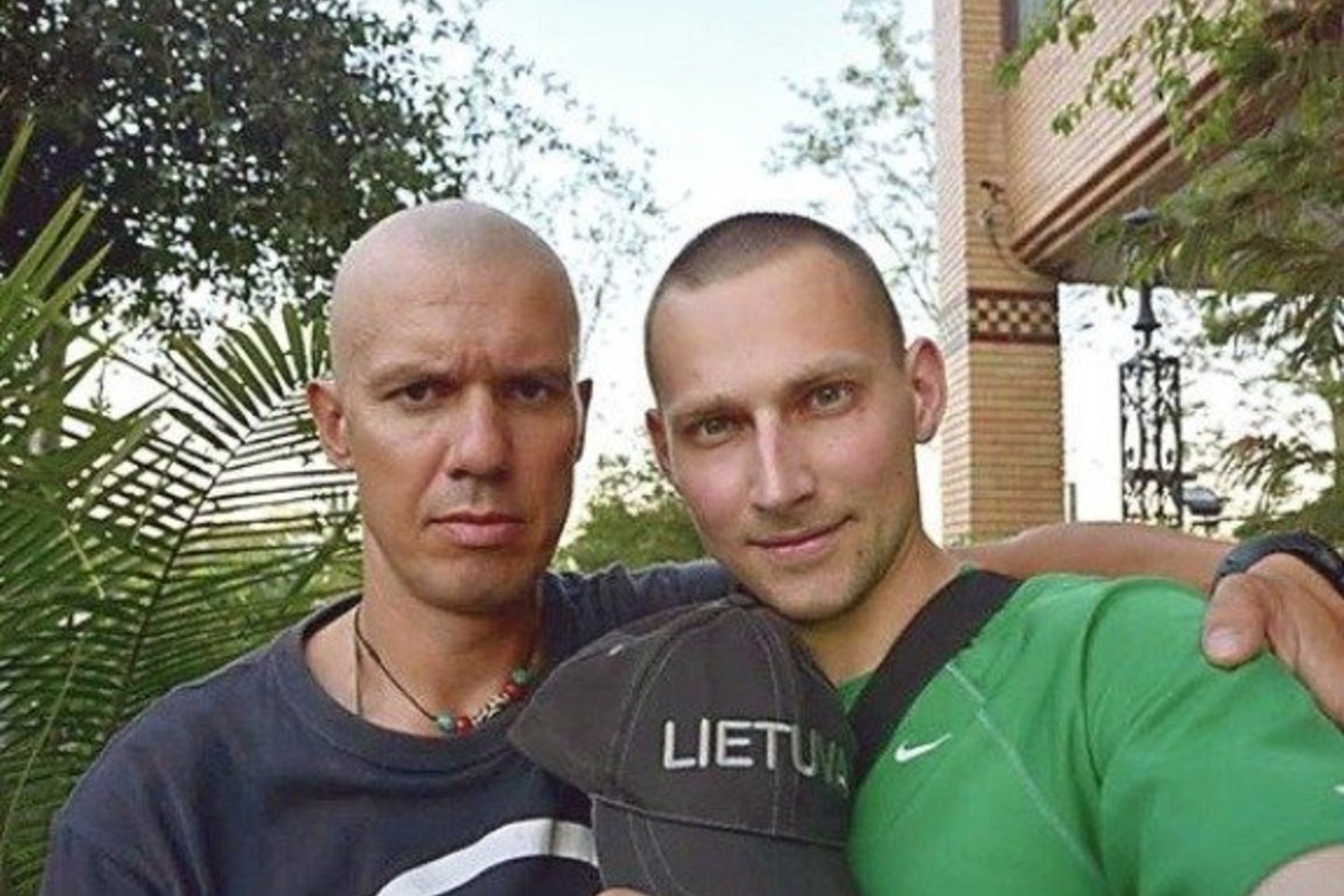 Žuvęs alpinistas E. Markšaitis (kairėje) ir gyvas likęs S. Damulevičius.