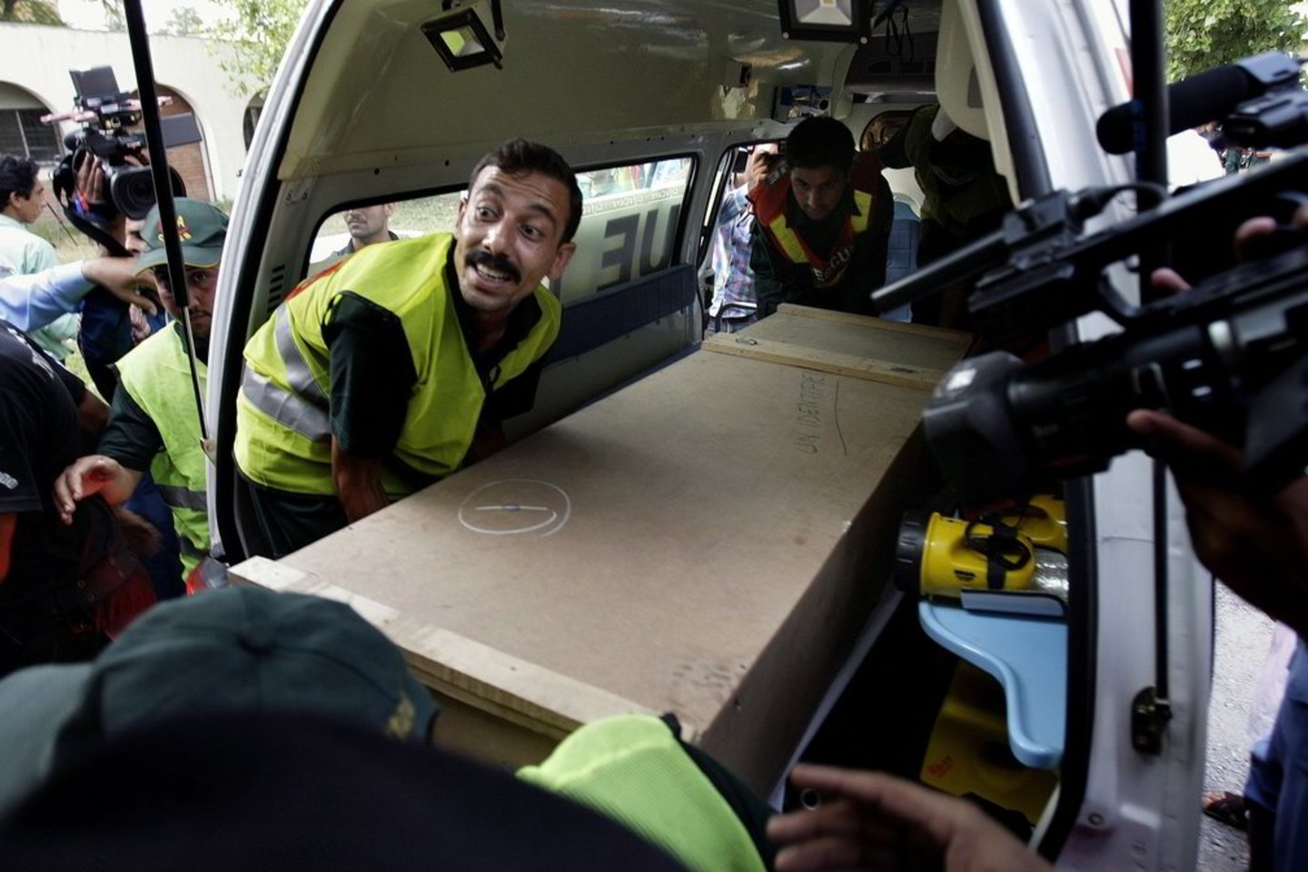 Palaikus parskraidins Pakistano oro pajėgų lėktuvas, jį lydės šios valstybės pareigūnai.