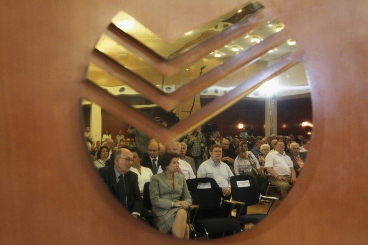 Susirinkę ES finansų ministrai tarėsi, kaip ateityje elgsis su bankrutuojančiais bankais.